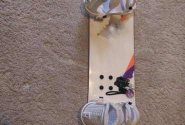 Snowboard – Salomon Official 158 + Union Force Bindings