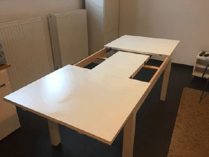 Bjursta extensible table