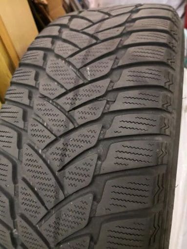 4 Original BMW X1 winter tires