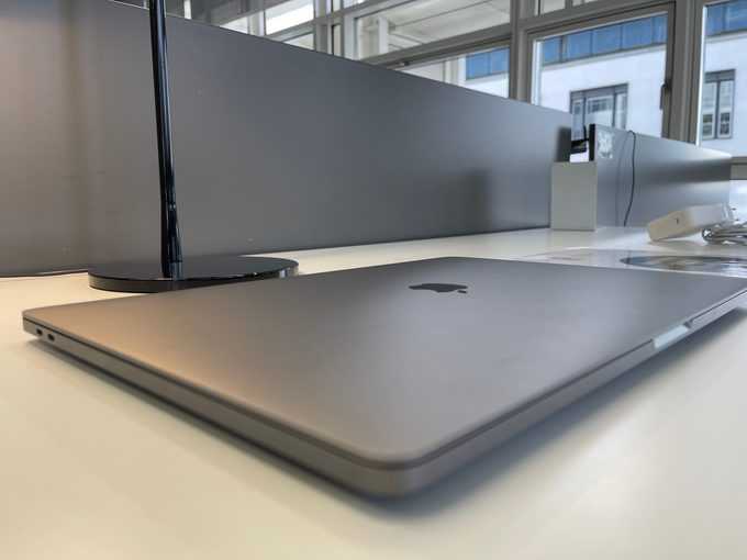 MacBook Pro 16" – Space Gray (2019)