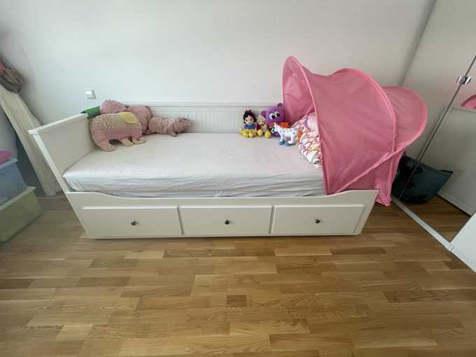 Hennes extensible bed for kids