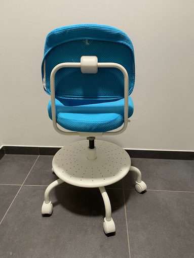 Kids bureau chair