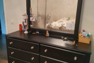 Dresser Table with Mirror