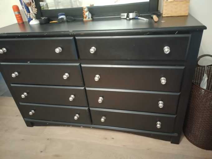 Dresser Table with Mirror