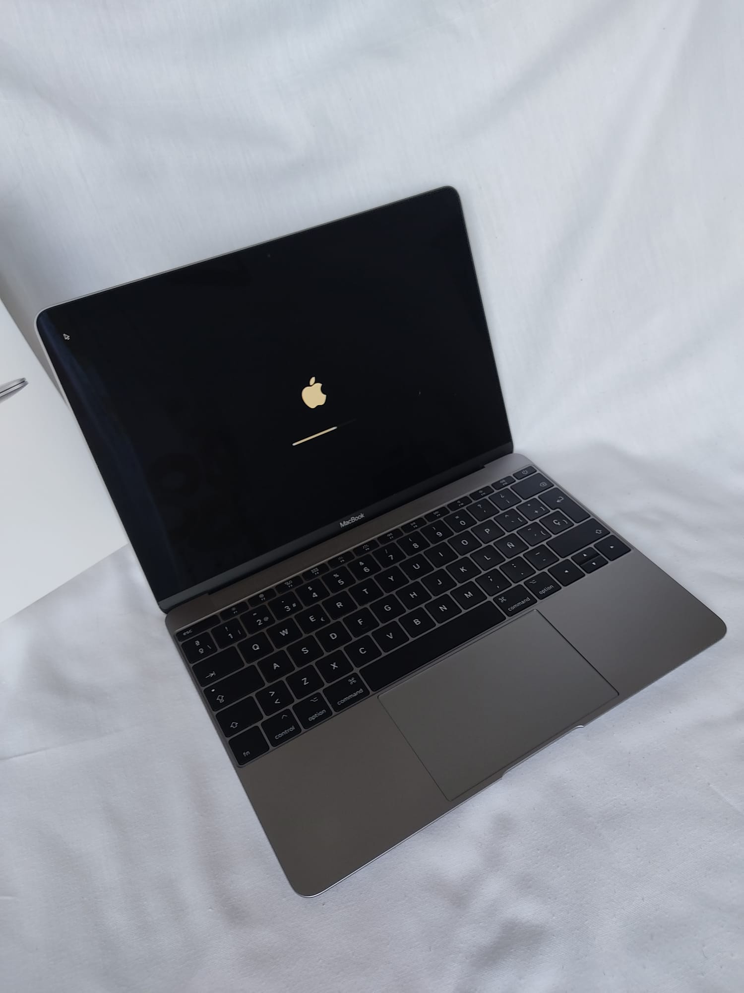 MacBook Retina 12-inch Intel Core m3