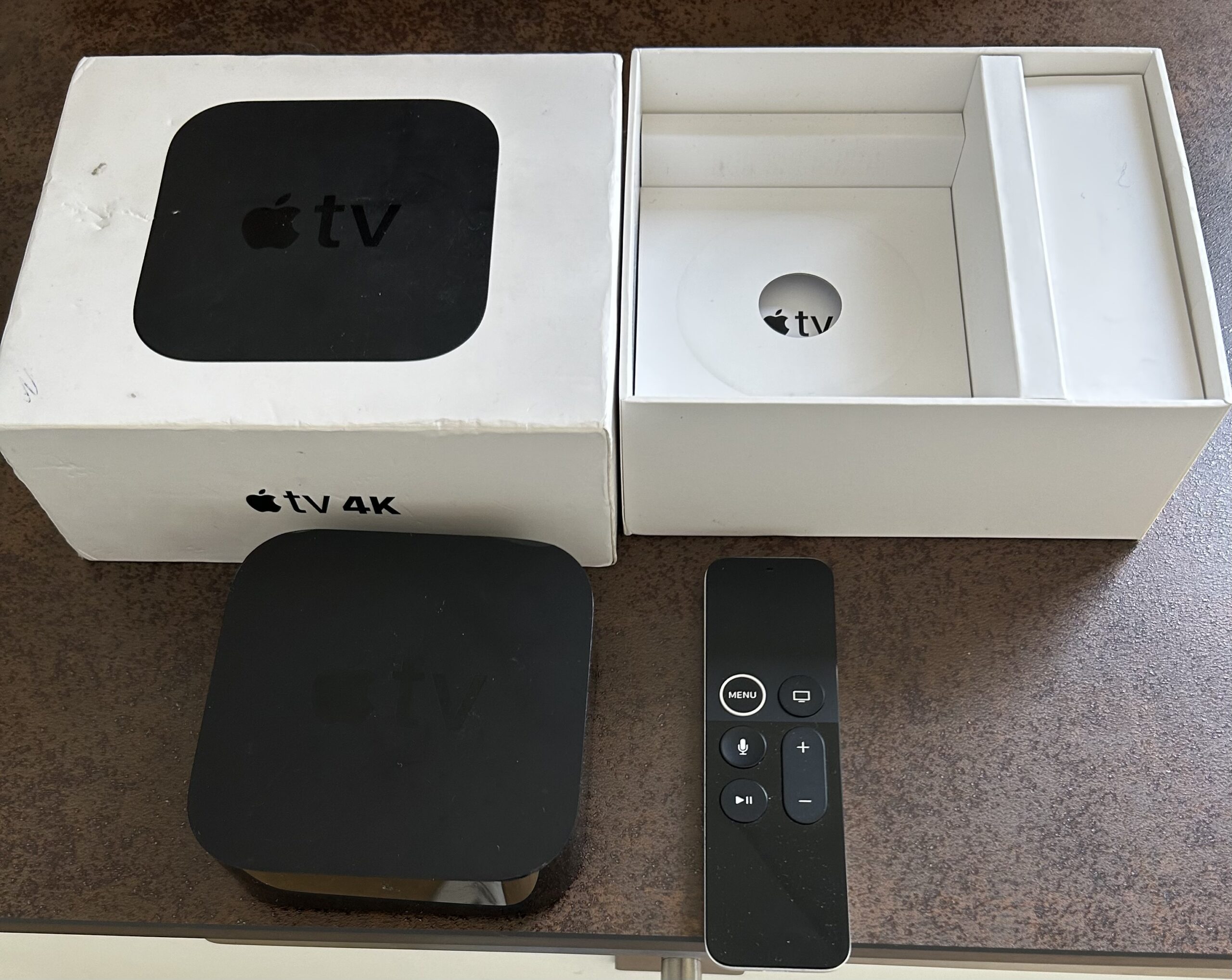 Apple TV 4K (32GB) + Free HDMI Cable